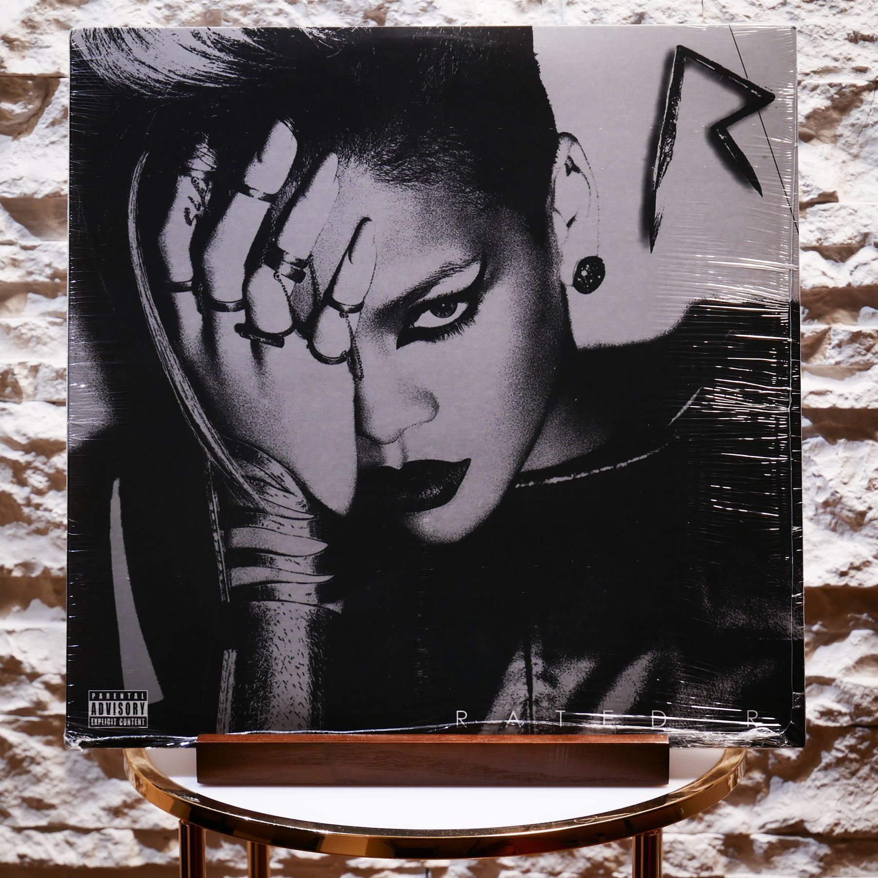 Rihanna – Rated R 2LP вініл купити в Україні | Playtones