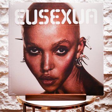 Виниловая пластинка FKA Twigs &ndash; Eusexua (LP, Album, Gatefold, Clear Vinyl) 075678606434 фото