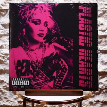 Виниловая пластинка Miley Cyrus &ndash; Plastic Hearts (2LP) 194398373515 фото