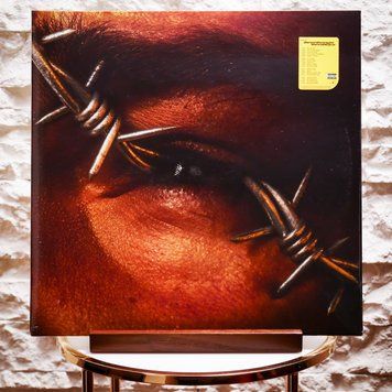 Вінілова платівка Post Malone &ndash; Beerbongs & Bentleys (2LP, Album, Gatefold, Clear Vinyl) 602567647577 фото