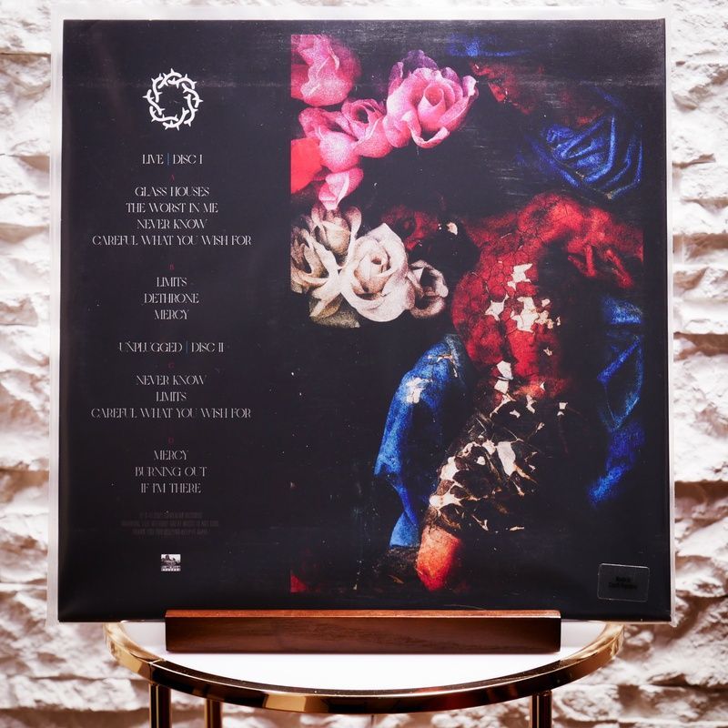 Виниловая пластинка Bad Omens &ndash; Live + Unplugged (2LP, Album, Neon Violet & Mint Galaxy Vinyl) 810121772645 фото